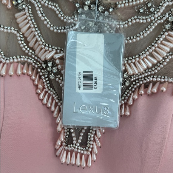 Elegant Pink Evening Gown - Picture 2 of 4